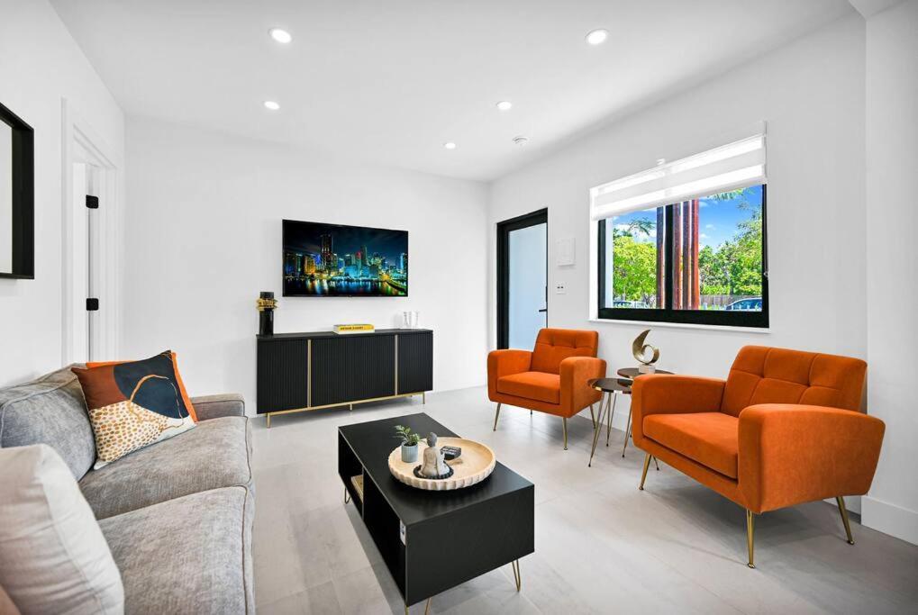 Stylish Modern Near Wynwood & Design District Miami